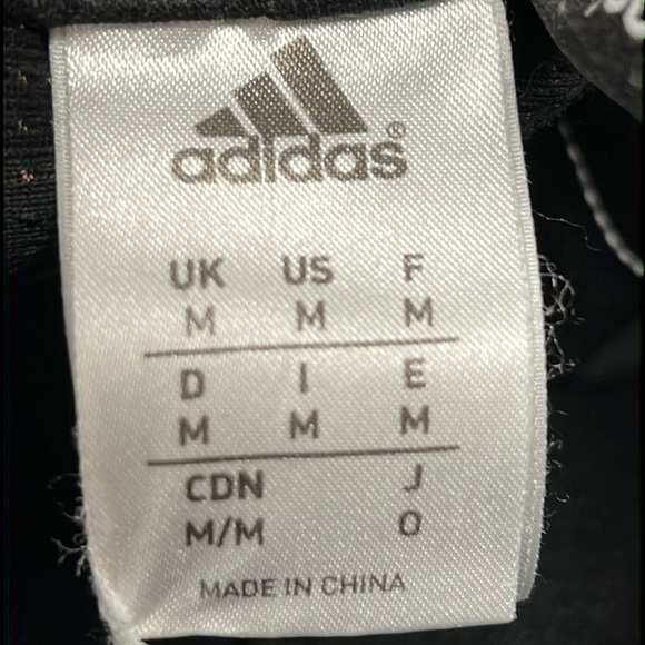 Men’s shorts size M - Picture 2 of 2